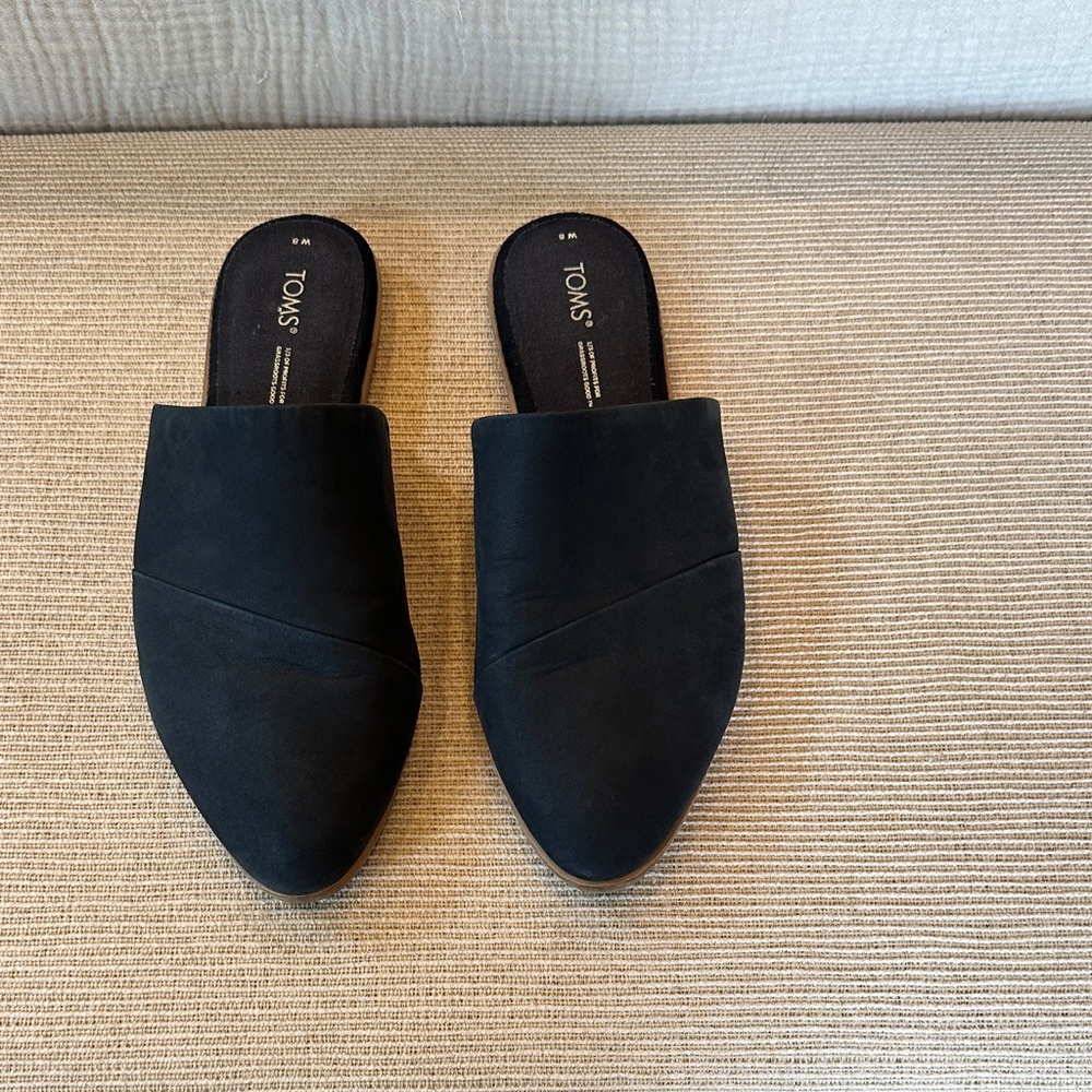 Toms Black Mules
